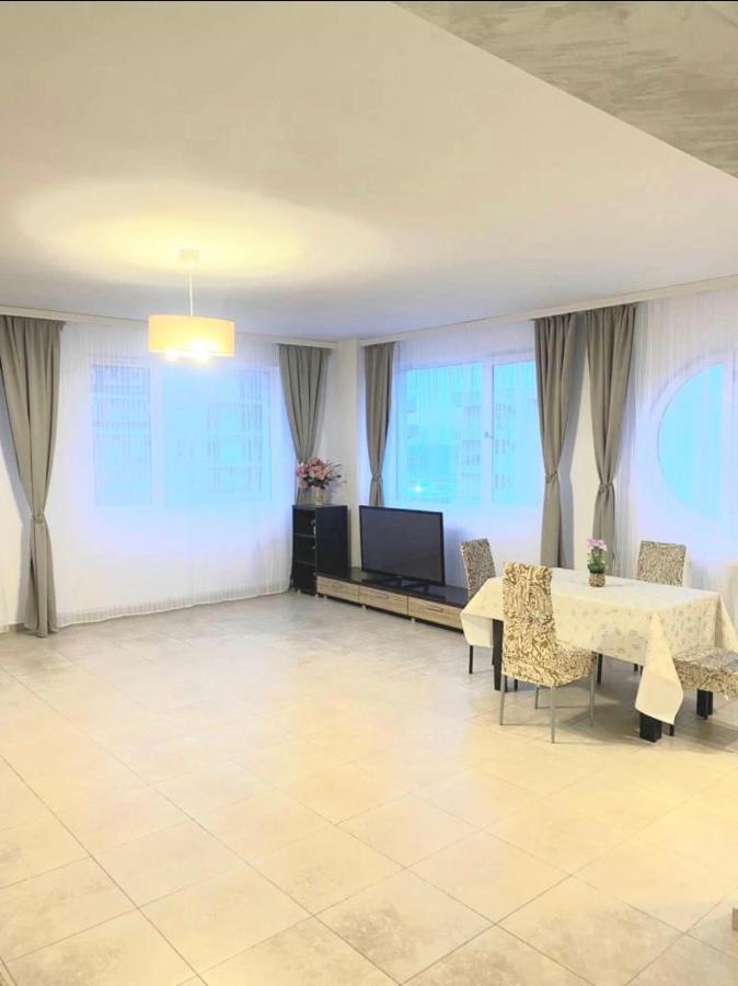 Virgo Apartaments Summer Land Mamaia Esterno foto