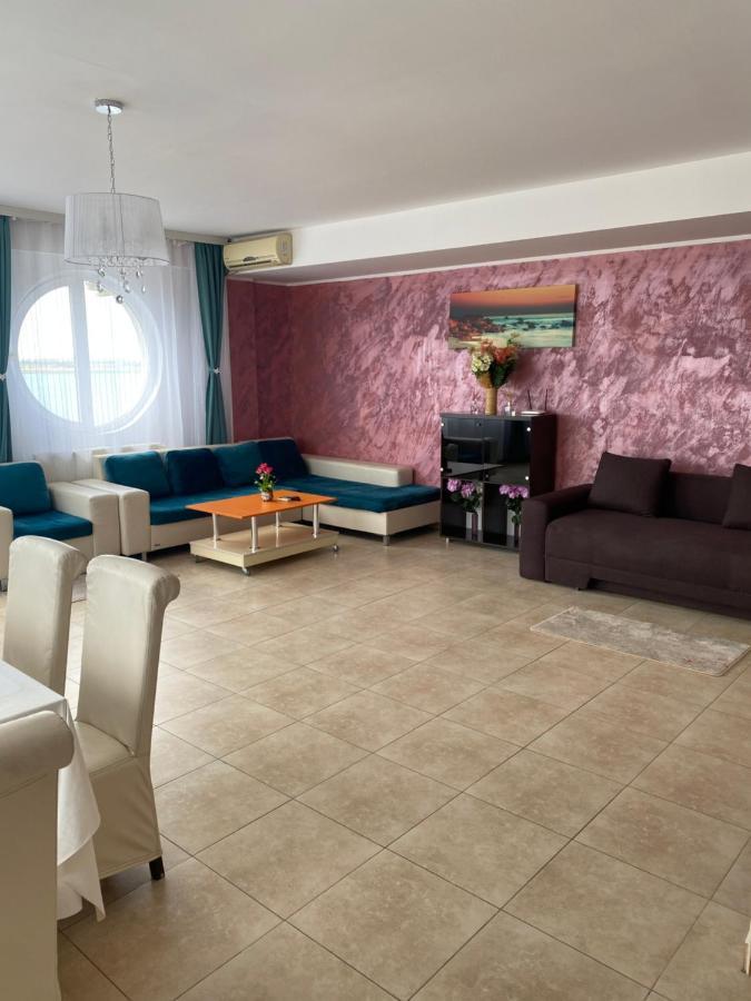 Virgo Apartaments Summer Land Mamaia Esterno foto